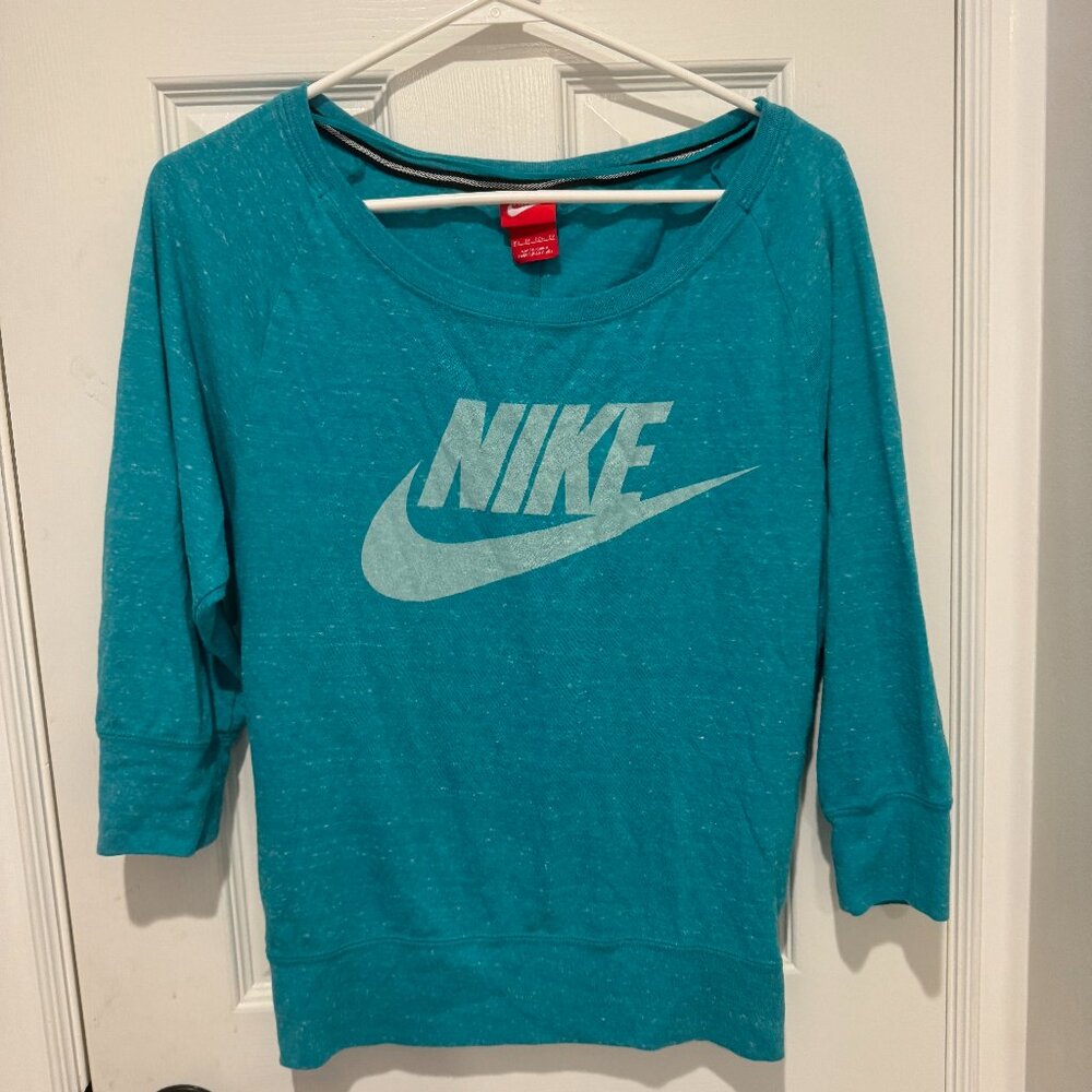 Women's Nike 3/4 Sleeve Teale Sweatshirt  Size XS